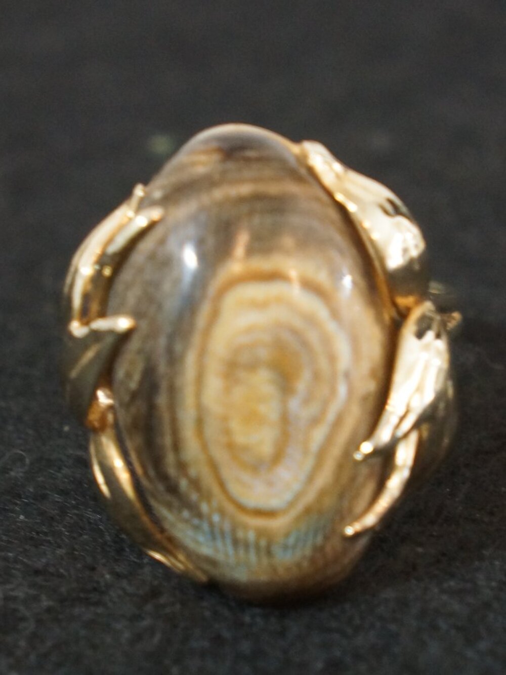 Vintage 14K Gold Banded Agate Leaf Cocktail Ring Custom Monogram J.A. Size 7